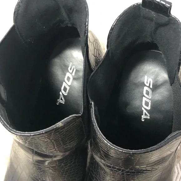 Soda Black Chunky Heeled Ankle Boots with crocodile/snake print - Picture 6 of 14